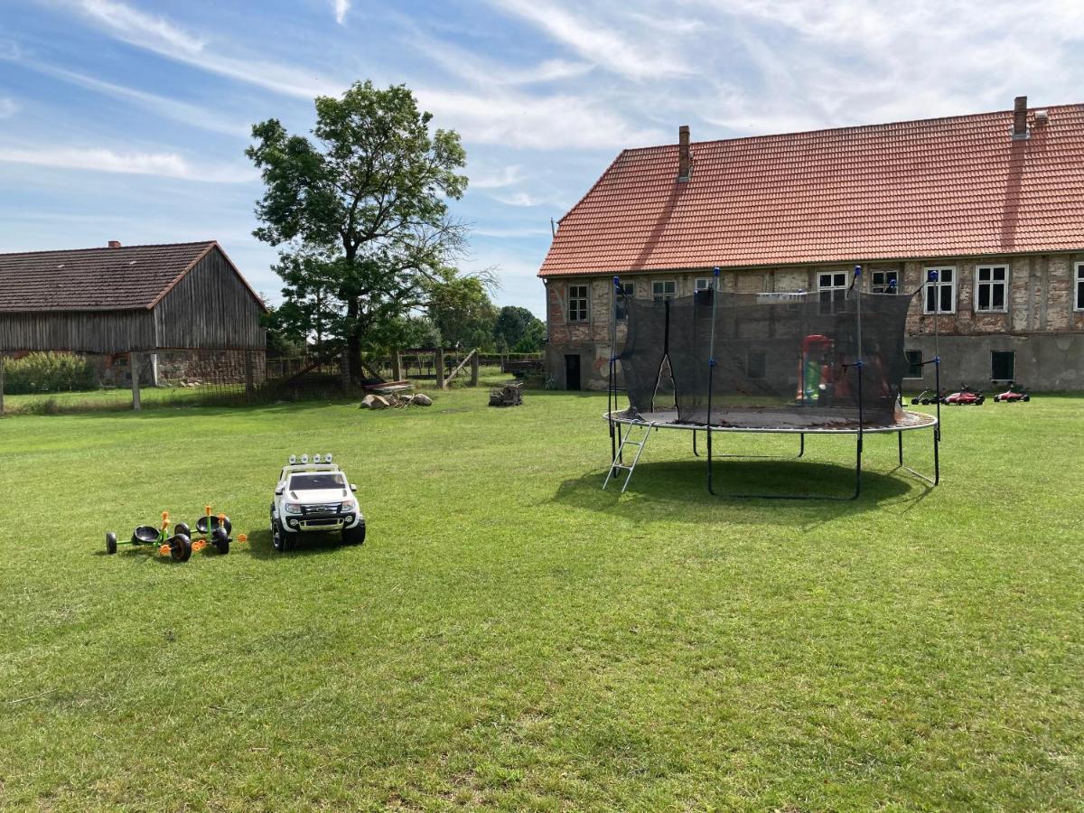 Gutshaus Pinnow Pinnow  エクステリア 写真